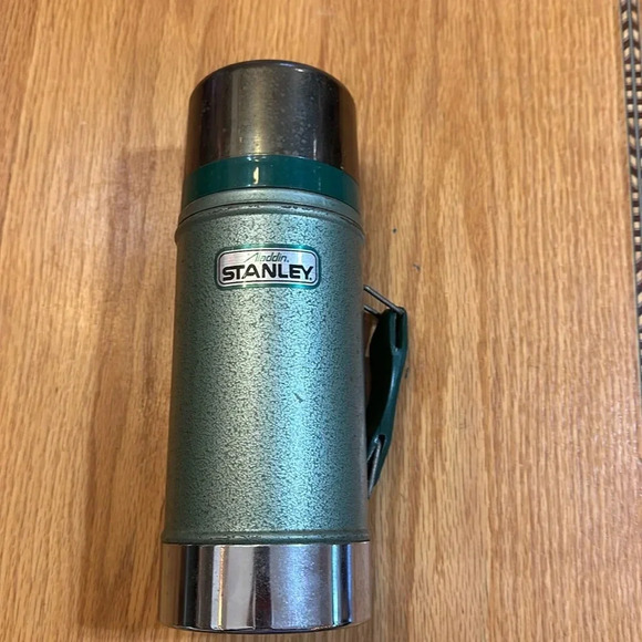 Vintage Aladdin Stanley Thermos Bottle 24oz Wide Mouth A-1350B 1990 Green - Picture 1 of 5